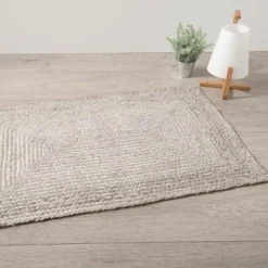 Tapis effet bohème en jute