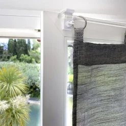 Tringle extensible à boules