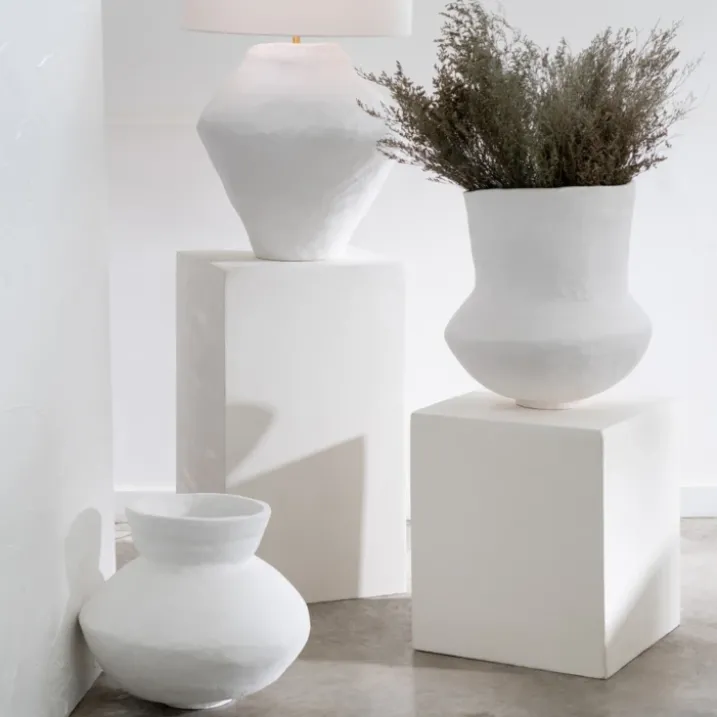 Vase décoratif haut en papier mâché