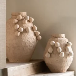 Vase décoratif texturé en papier mâché