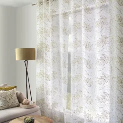 Voilage brodé motif feuillage