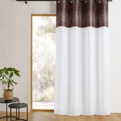 Voilage en jacquard avec parement à chevrons