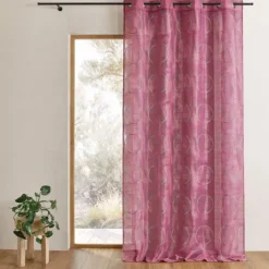 Voilage en organza avec cercles brodés
