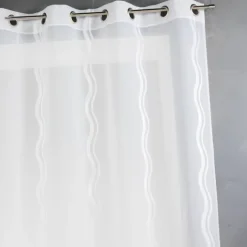 Voilage jacquard à rayures verticales ondulées