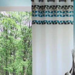 Voilage à parement haut motif de triangles
