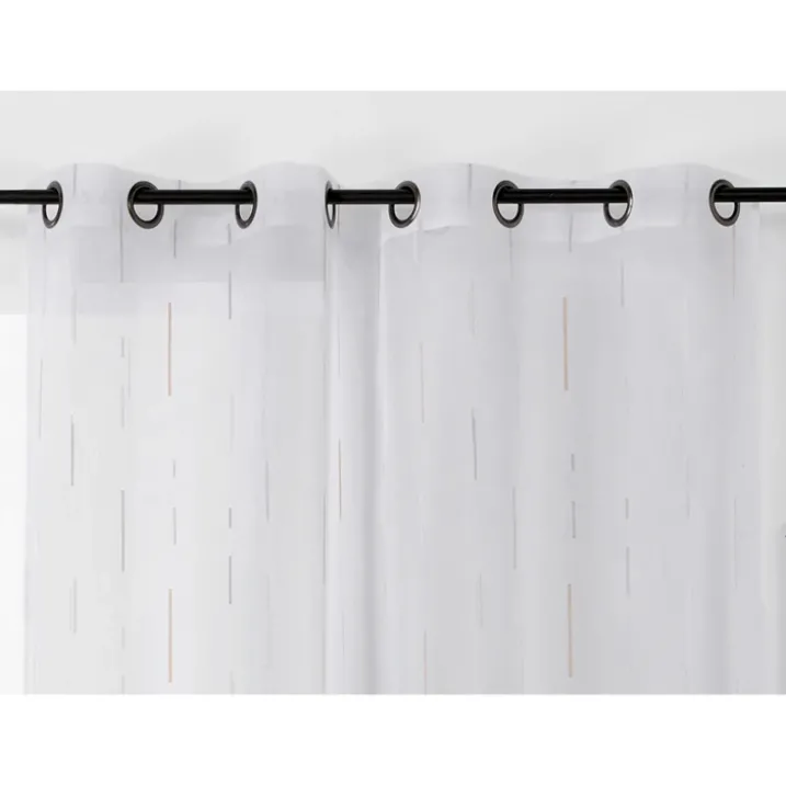 Voilage tamisant à bâtonnets jacquard