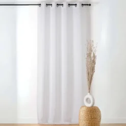 Voilagetamisant à relief